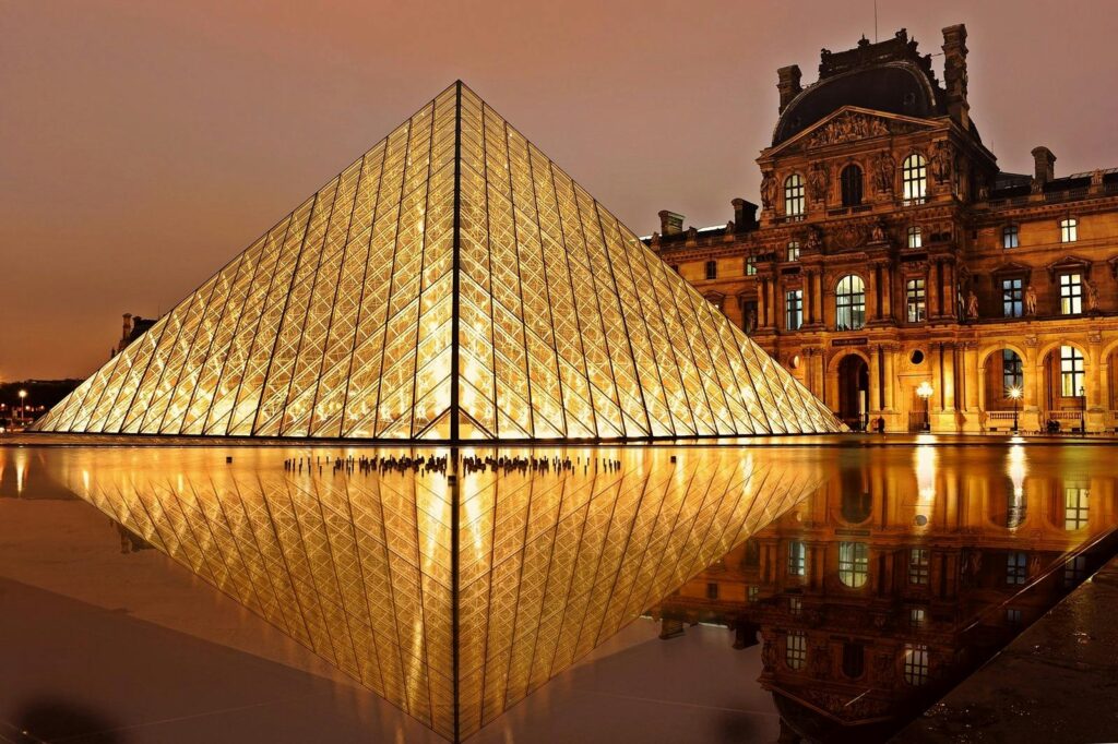 france-landmark-lights-night-2363 Clear Glass Museum during Golden Hour